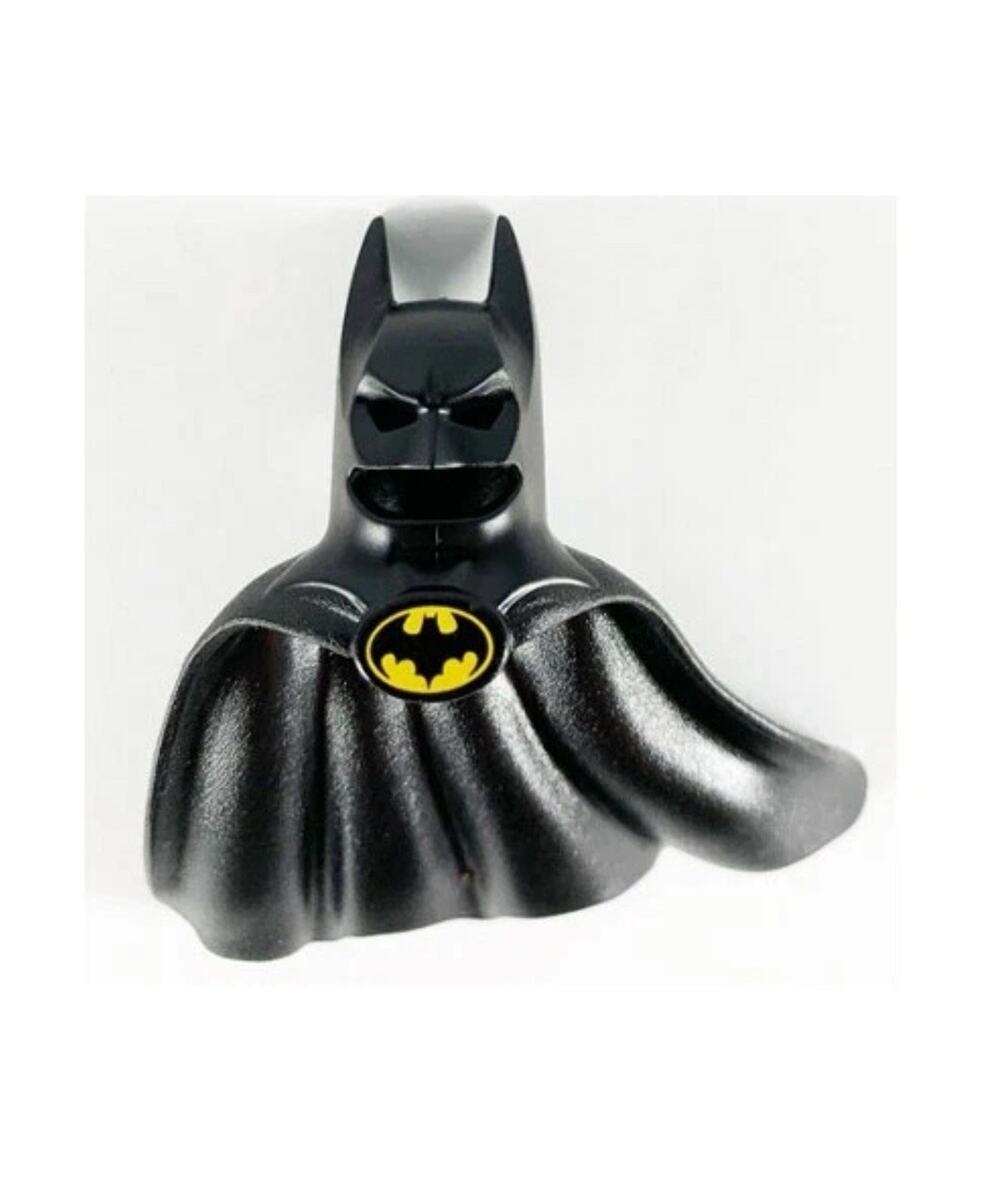 LEGO - Minifig, Head Cover, Cowl w/ Pointed Ears, Sweeping Cape & Batman Logo - Picture 1 of 1